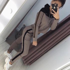 Two-piece autumn and winter women's mesh stitching hooded hoodies + pants sports and leisure suit (Color: Dark brown, size: M)